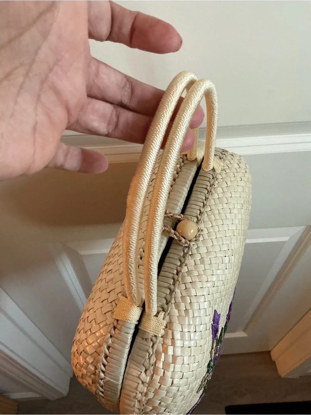 Woven Straw Top-Handle Bag with Purple Floral Embroidery - Picture 5 of 7